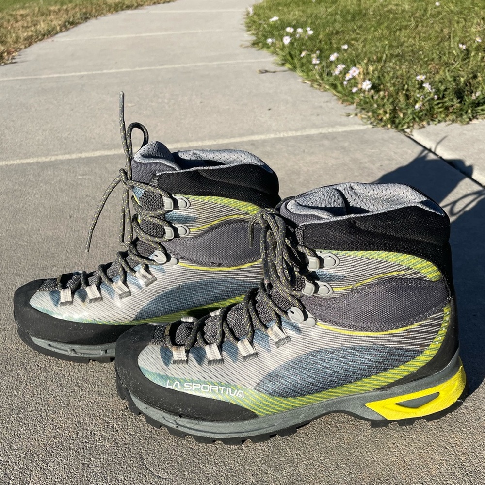 Like new LA Sportiva women’s hiking boots